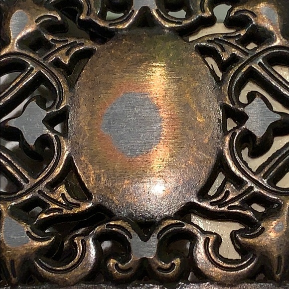 Buckle - Picture 2 of 5